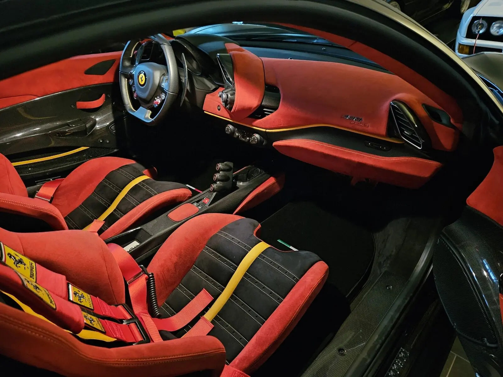 Floor Mats For Ferrari 488 Pista Spider (2019-2021) AutoWin Brand IT Edition - AutoWin