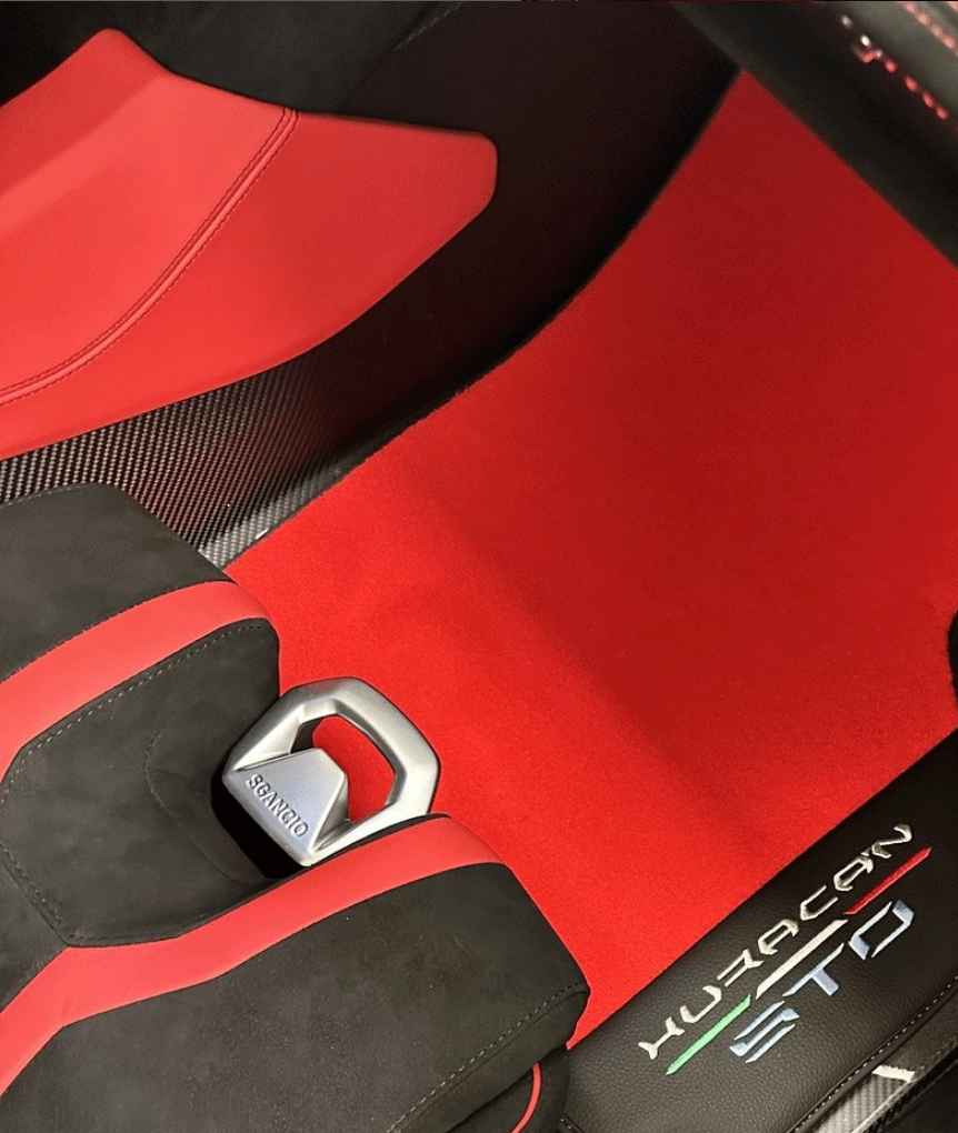 Lamborghini Huracan STO Floor Mats - AutoWin